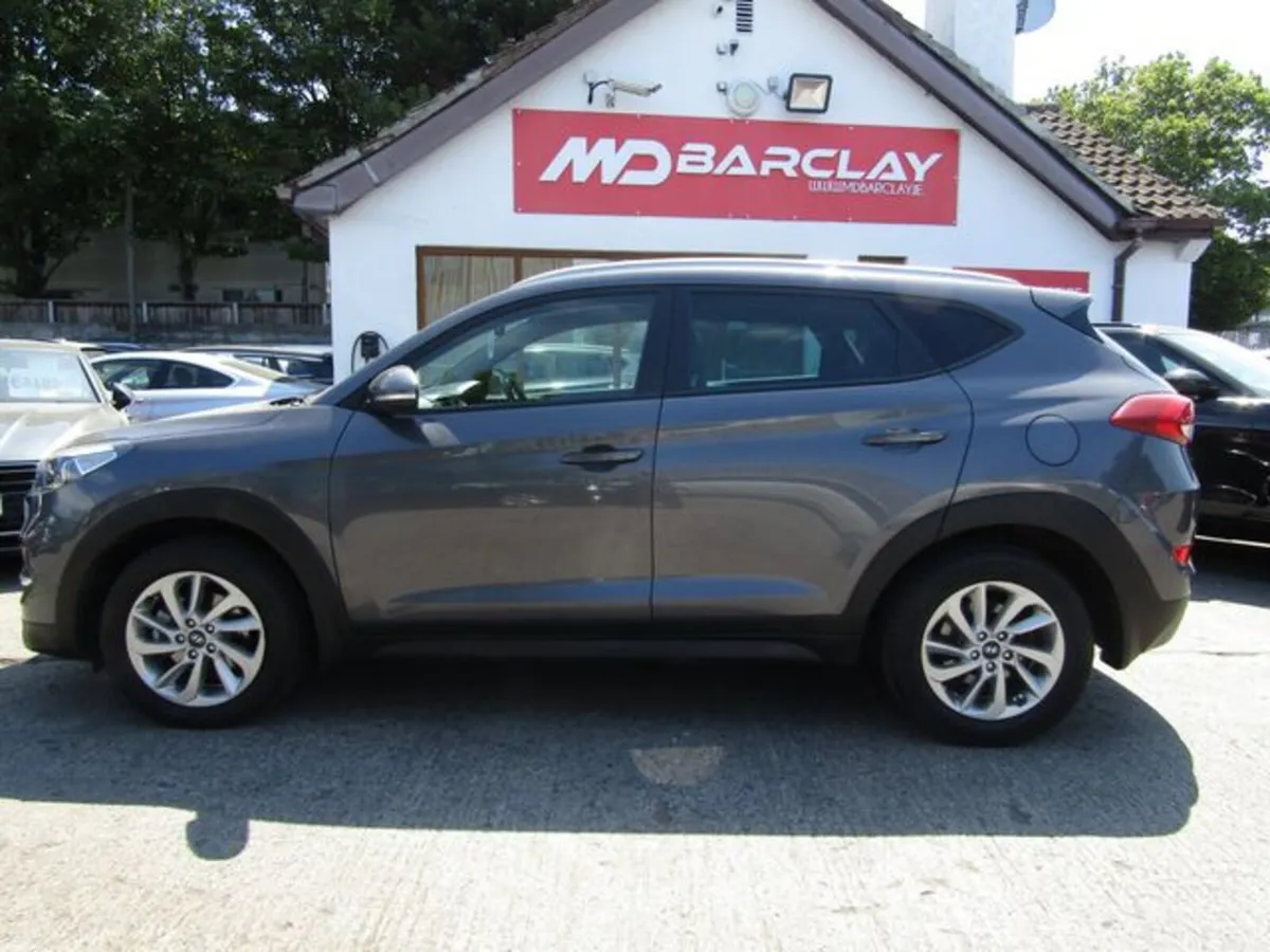 Hyundai Tucson ix35 4WD Executive 5DR Automatic - Image 5