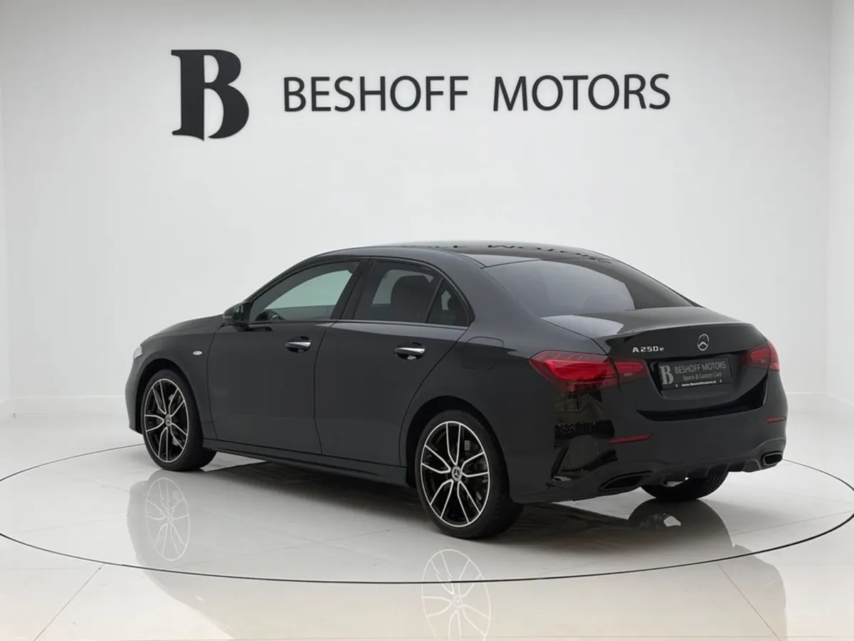 Mercedes-Benz A-Class 250e AMG LINE NIGHT EDITION - Image 3