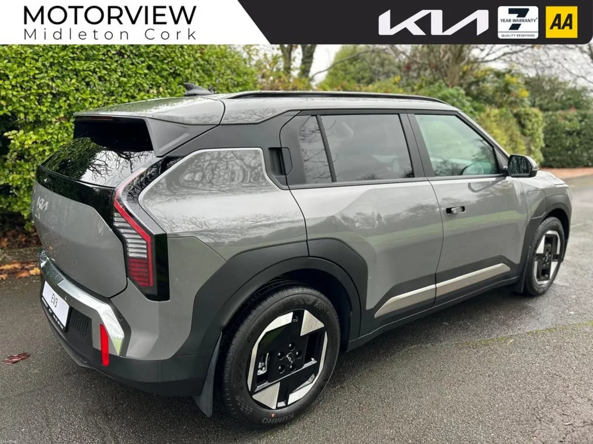 Kia EV3 Order now 261 *Earth 2 60KW , Led HeadLigh - Image 3