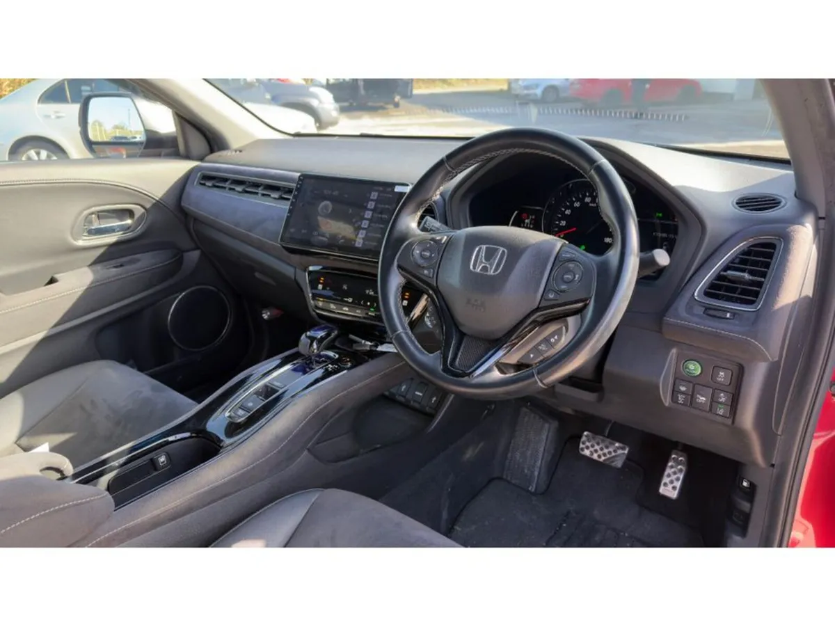 Honda Vezel RS - Image 4