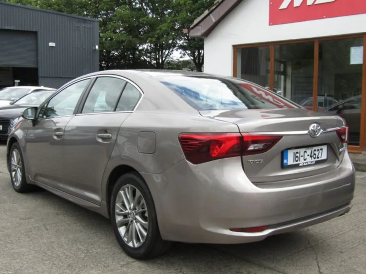 Toyota Avensis 1.6D Luna 4DR - Image 6