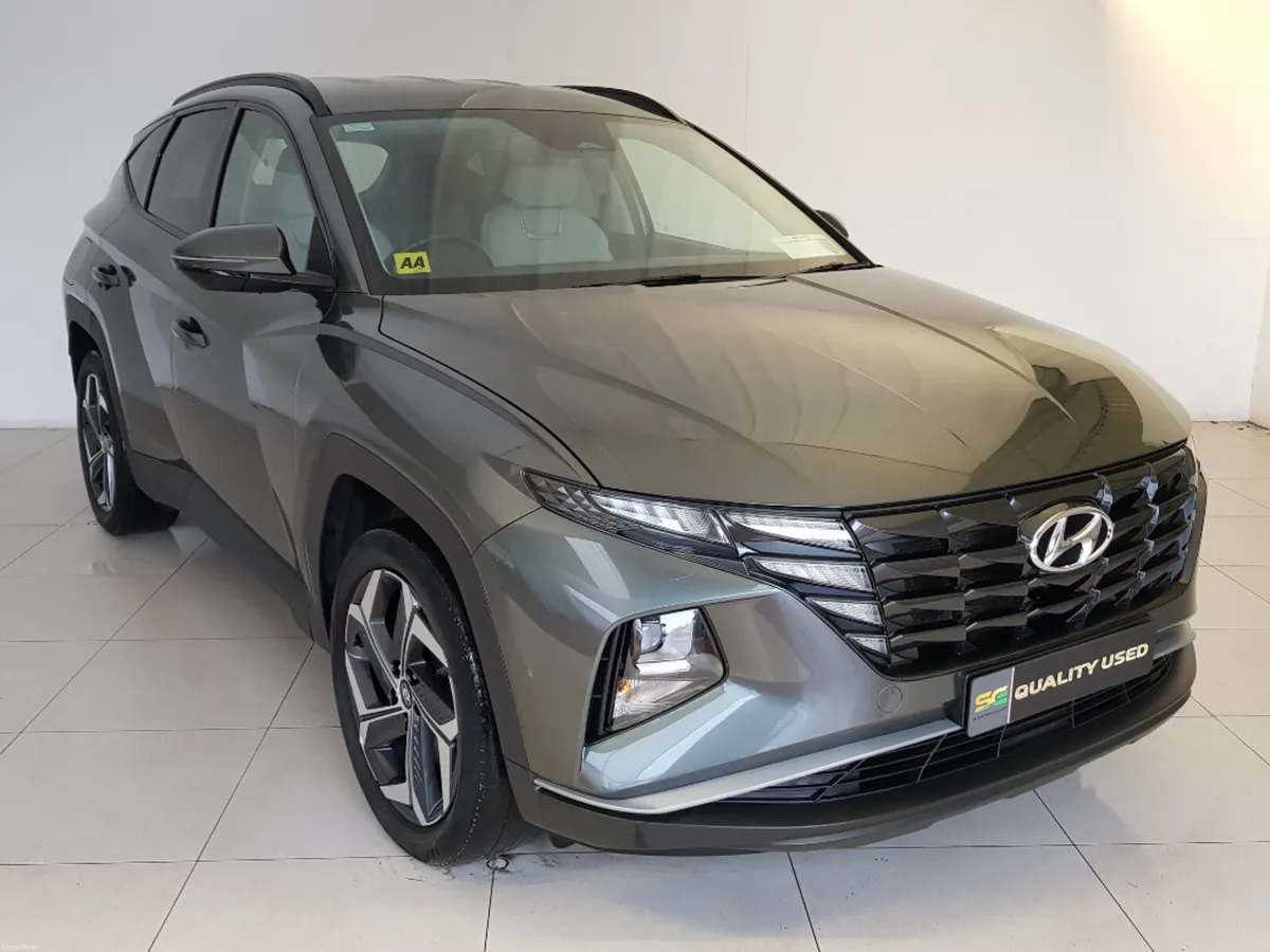 Hyundai Tucson ix35 Executive Phev 5DR Auto - Image 1