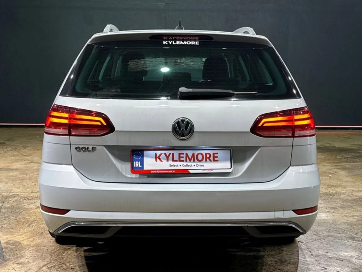 Volkswagen Golf 1.2 AUTOMATIC - ALLOY WHEELS - MUL - Image 4