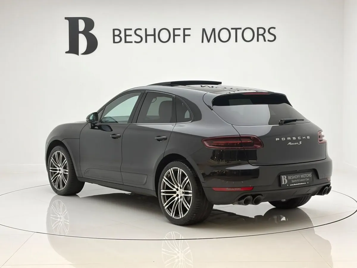 Porsche Macan 3.0 S=1 OWNER//HUGE SPEC//D REG=ORIG - Image 3