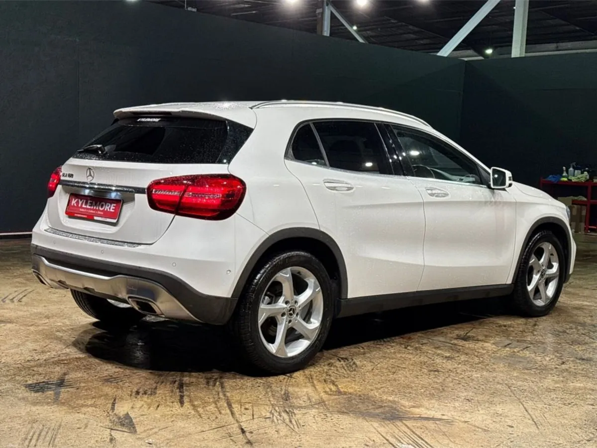 Mercedes-Benz GLA FULL BLACK LEATHER - 17'' FACTOR - Image 3