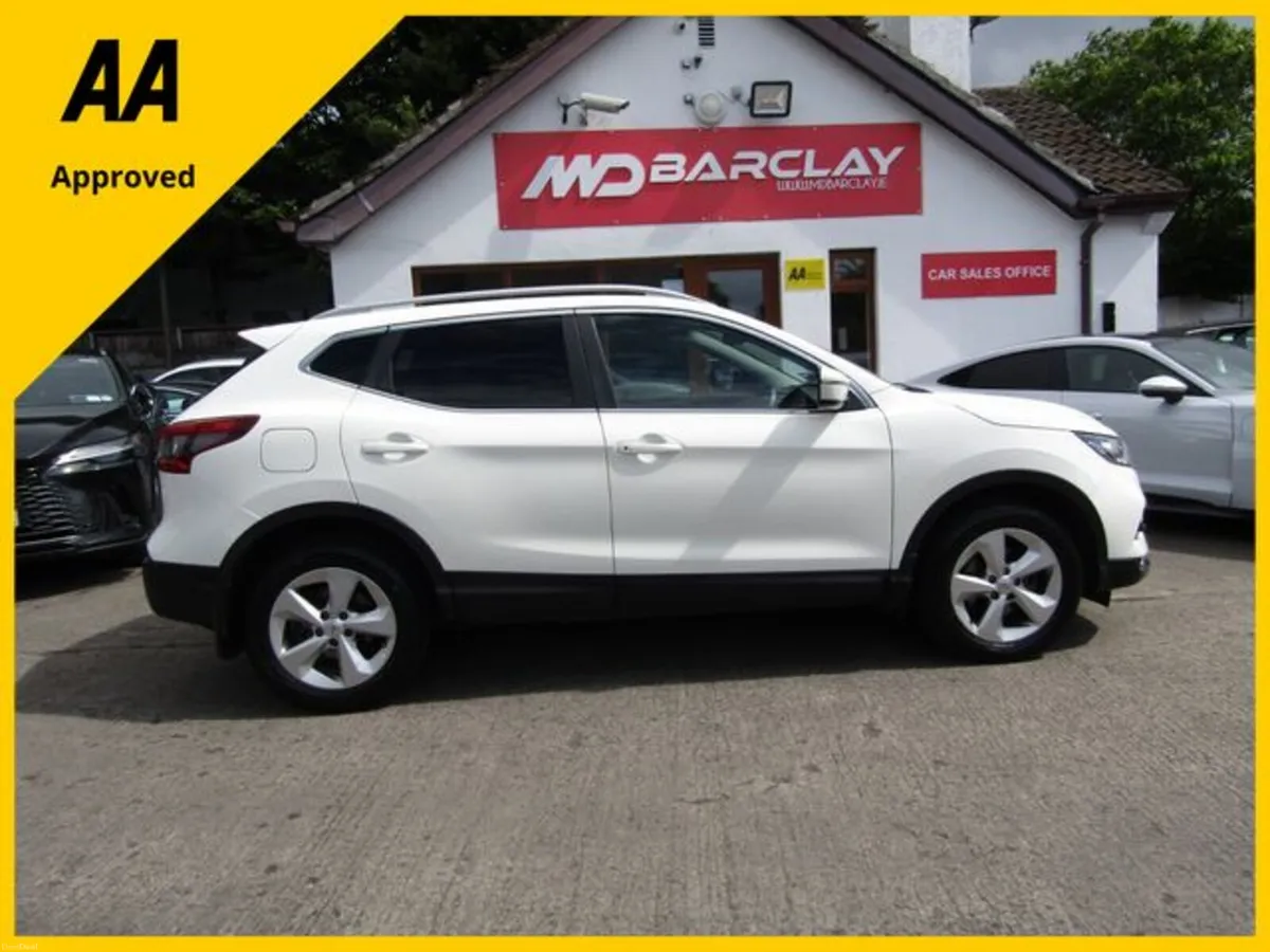 Nissan Qashqai 1.5 SV 18 4DR - Image 5