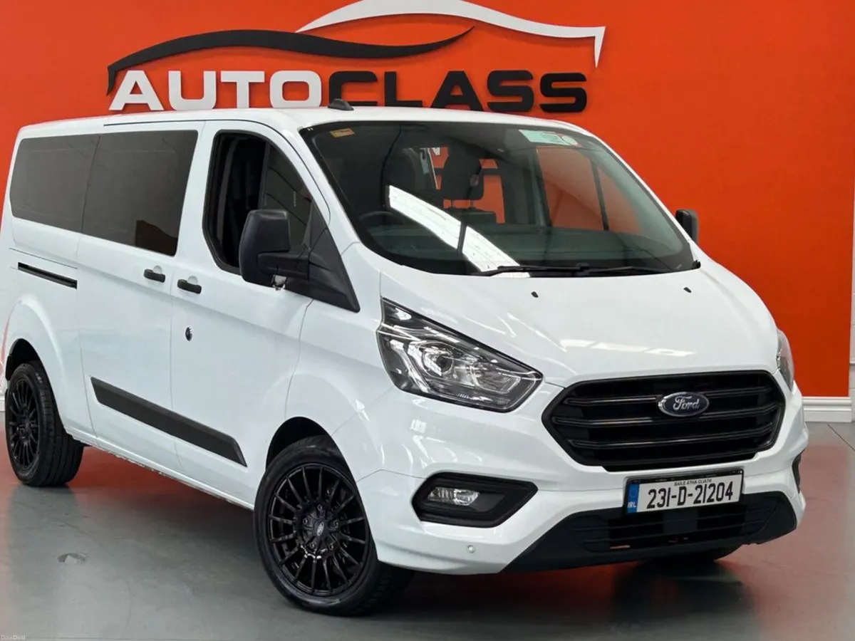 Ford Transit Custom Custom 9 Seats Passanger #83 - Image 2