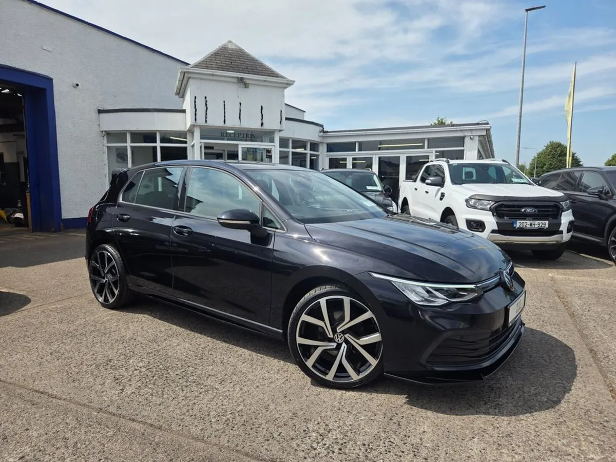 Volkswagen Golf LIFE TDI DSG - Image 1