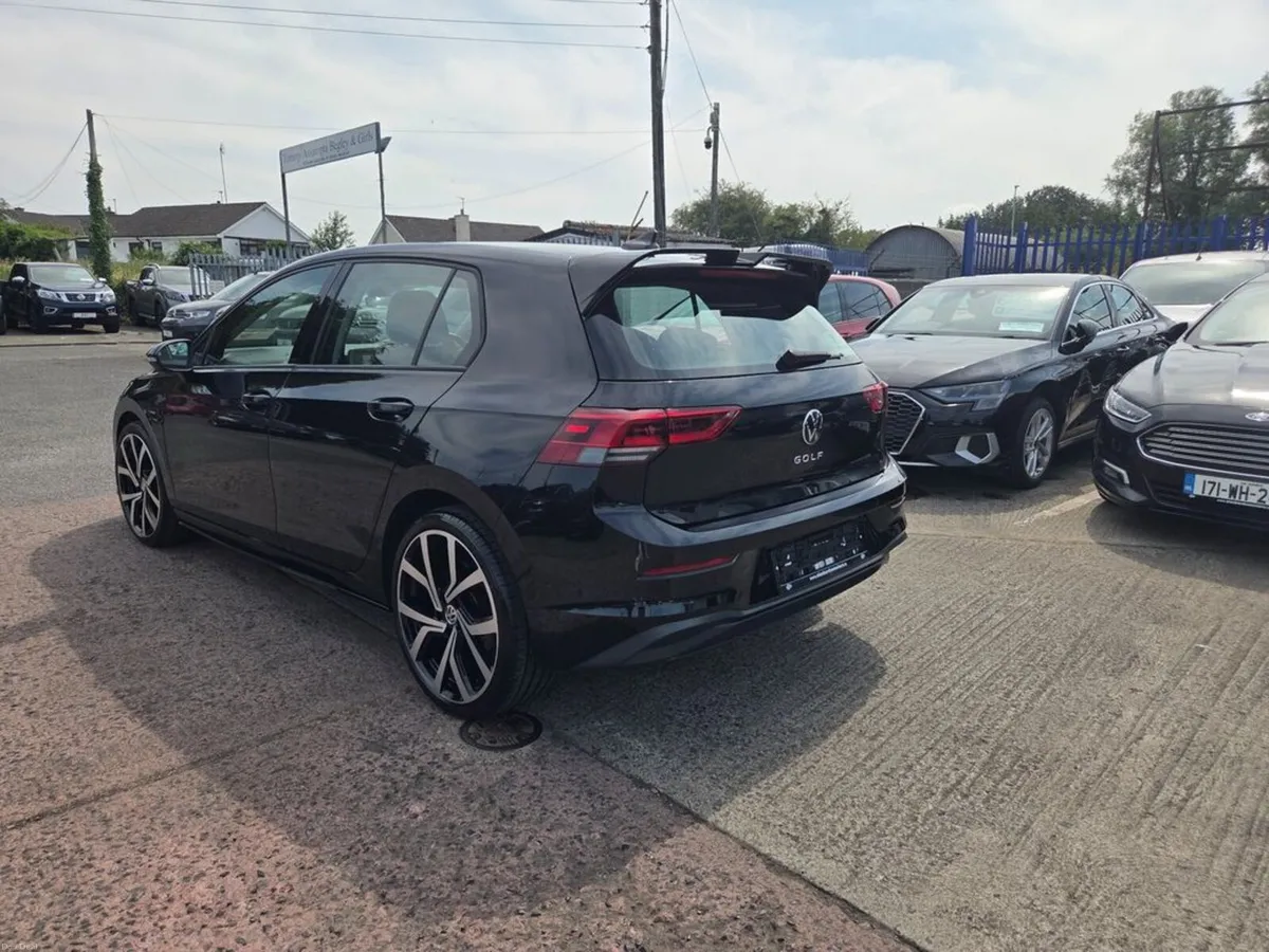 Volkswagen Golf LIFE TDI DSG - Image 5