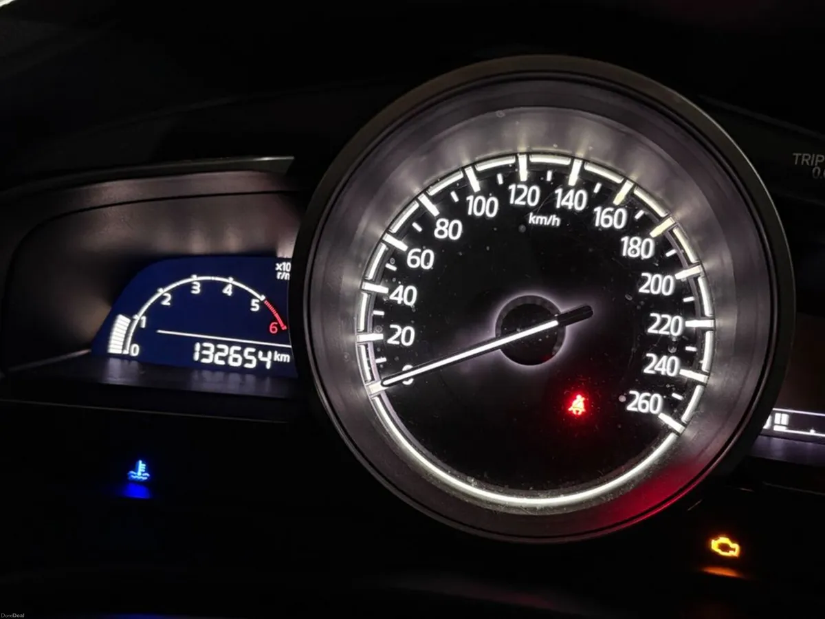 Mazda Mazda3 1.5 Diesel 105 Executive - Image 6