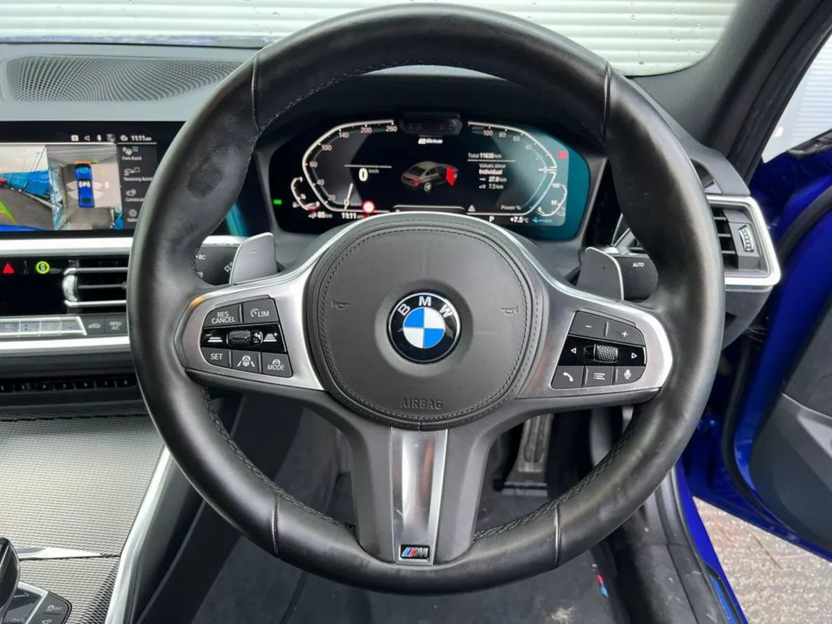 BMW 3-Series 330e M-SPORT COMPETITION 2.0 HYBRID * - Image 4