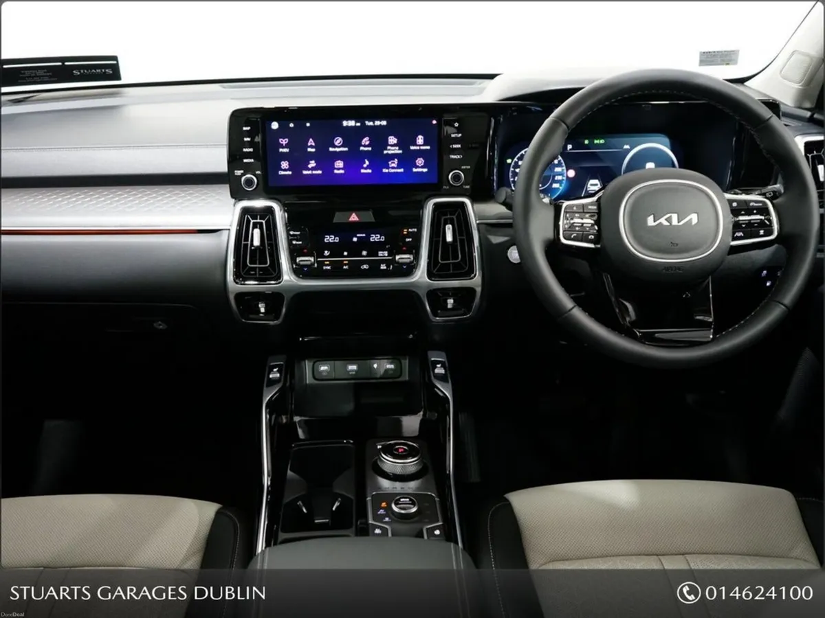 Kia Sorento DIESEL 5DR Auto 7 Seat SEM - Sunroof , - Image 4