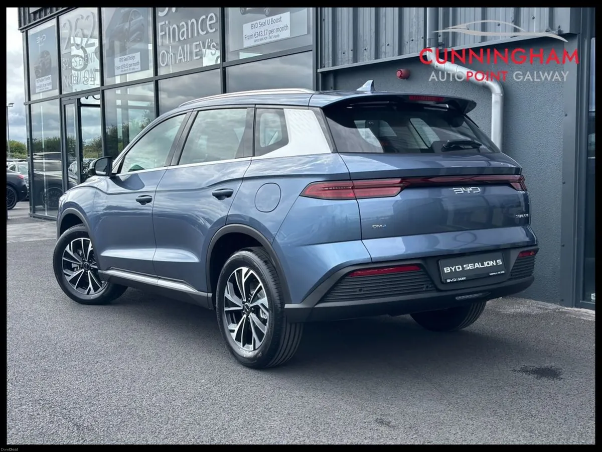 BYD SEALION 5 Super Hybrid Comfort - Image 2