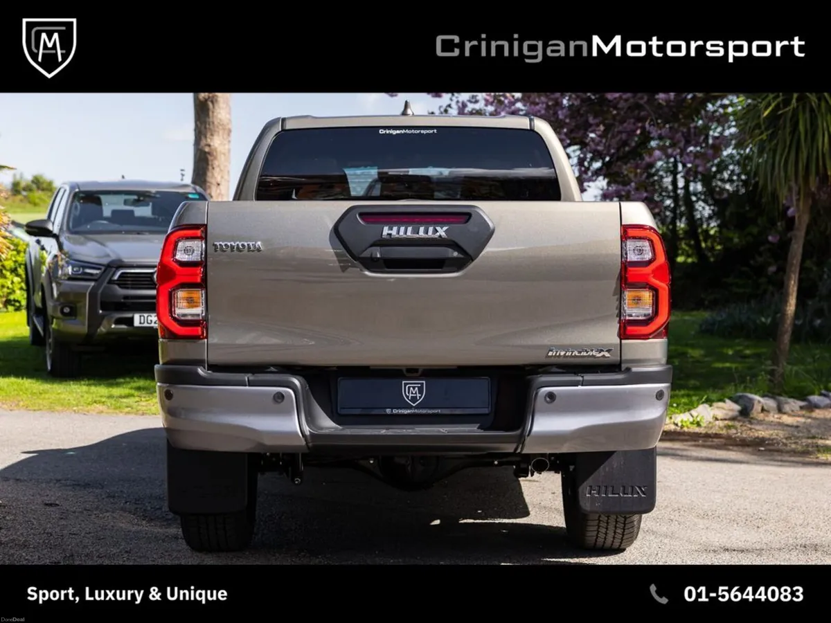 Toyota Hilux D4D Invicible X - Image 5