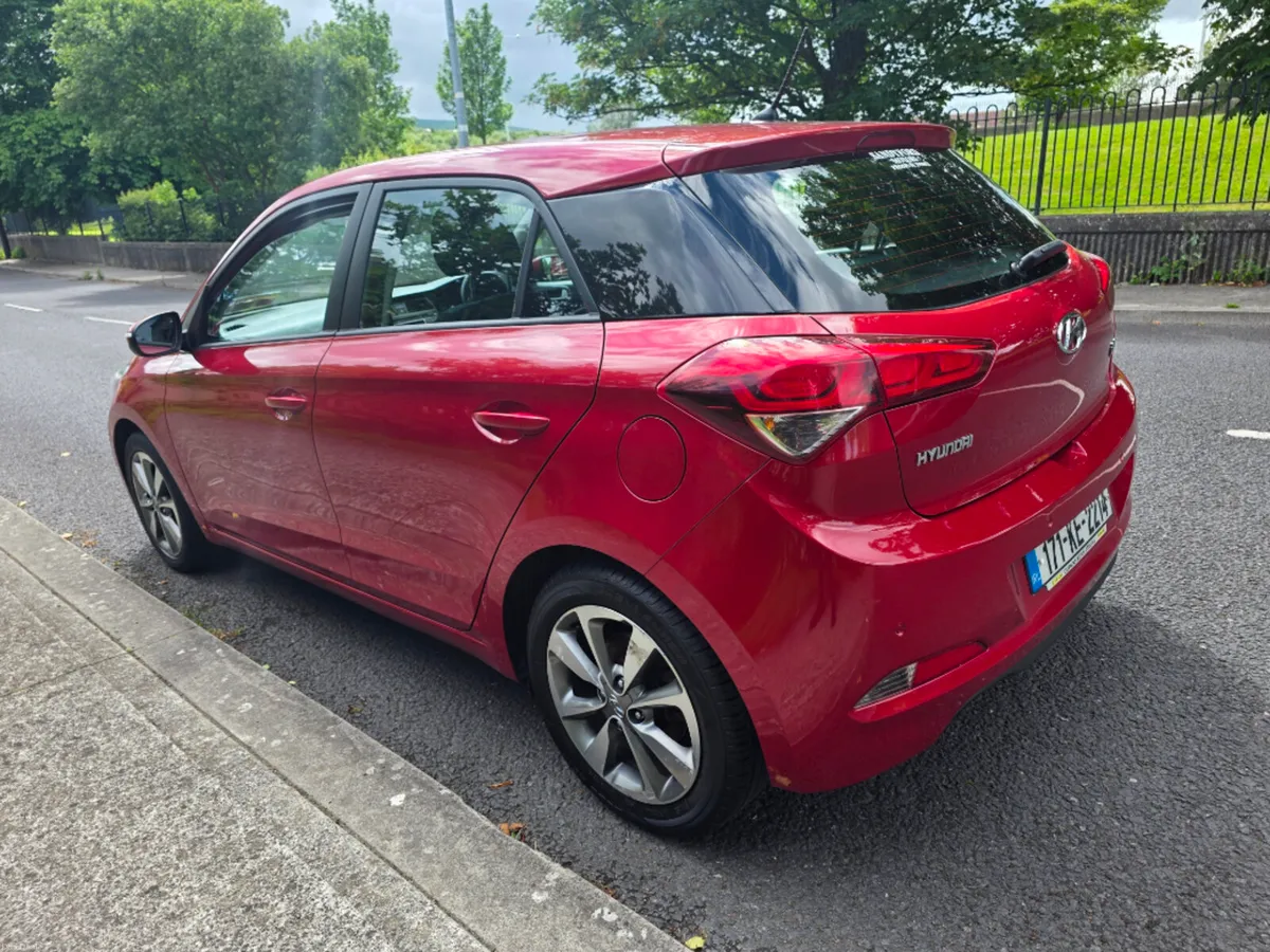 Hyundai i20 Active Deluxe 5DR - Image 6