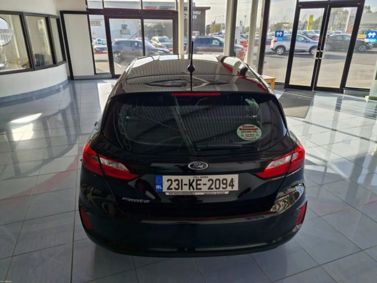 Ford Fiesta Trend Connected 1.1 075 M5 4DR - Image 5