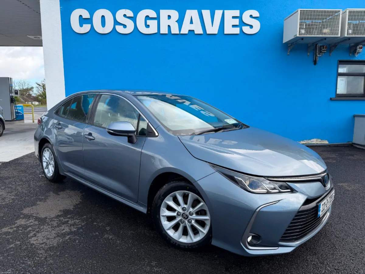 Toyota Corolla 1.8 Hybrid Luna Saloon * REVERSING - Image 1