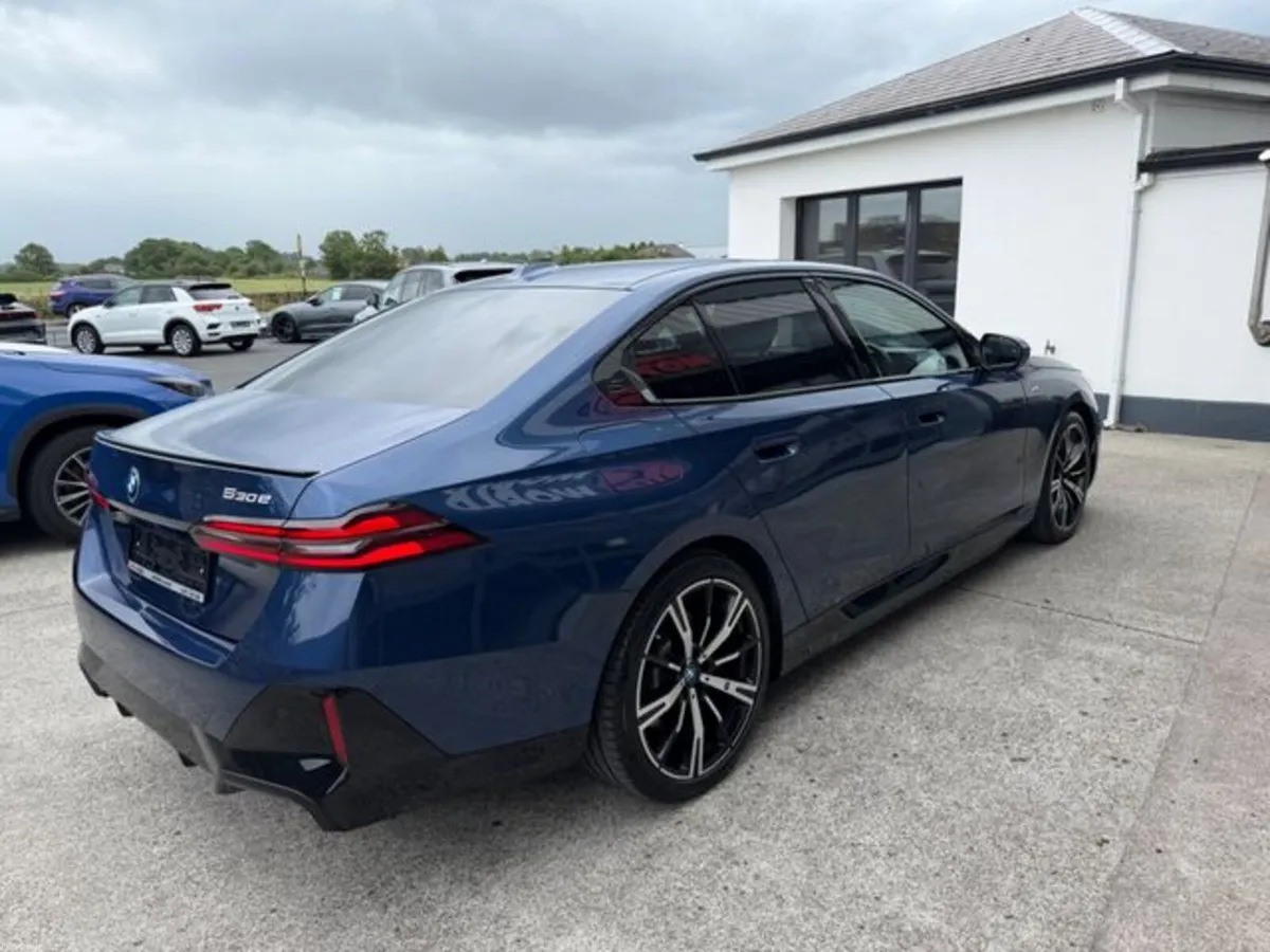 BMW 5-Series 530E M SPORT PRO - Image 4