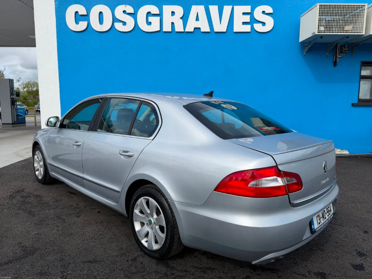 Skoda Superb AMB GL 1.6tdi 105HP 4DR * HEATED SEAT - Image 4