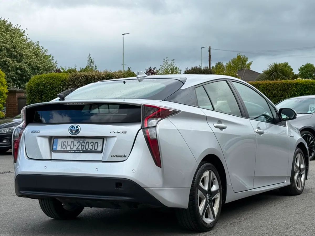 Toyota Prius HYBRID LUXURY AUTO *IRISH CAR* - Image 5