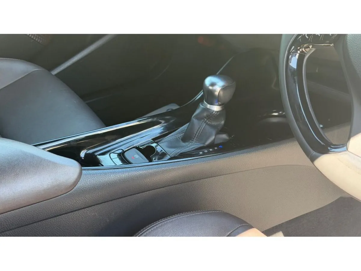 Toyota C-HR 192 G Spec Leather - Image 2