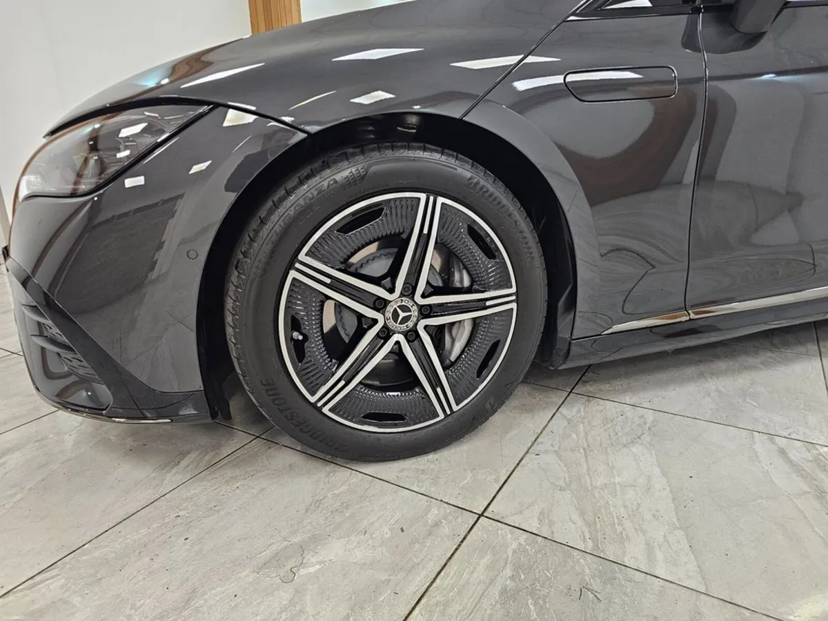 Mercedes-Benz EQE 350 PLUS // NIGHT EDITION - Image 4