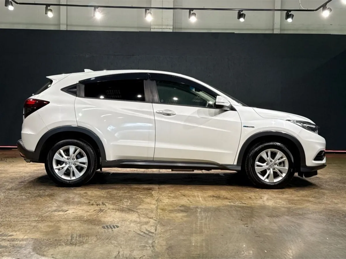 Honda Vezel 1.5 HYBRID AUTOMATIC - ALLOY WHEELS - - Image 2