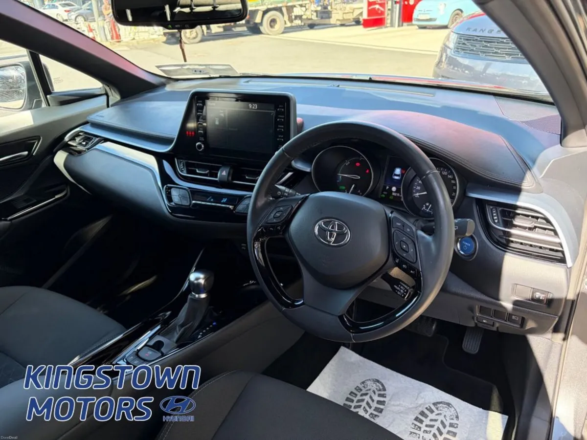 Toyota C-HR 1.8 Hybrid Sport 4DR Auto - Image 6