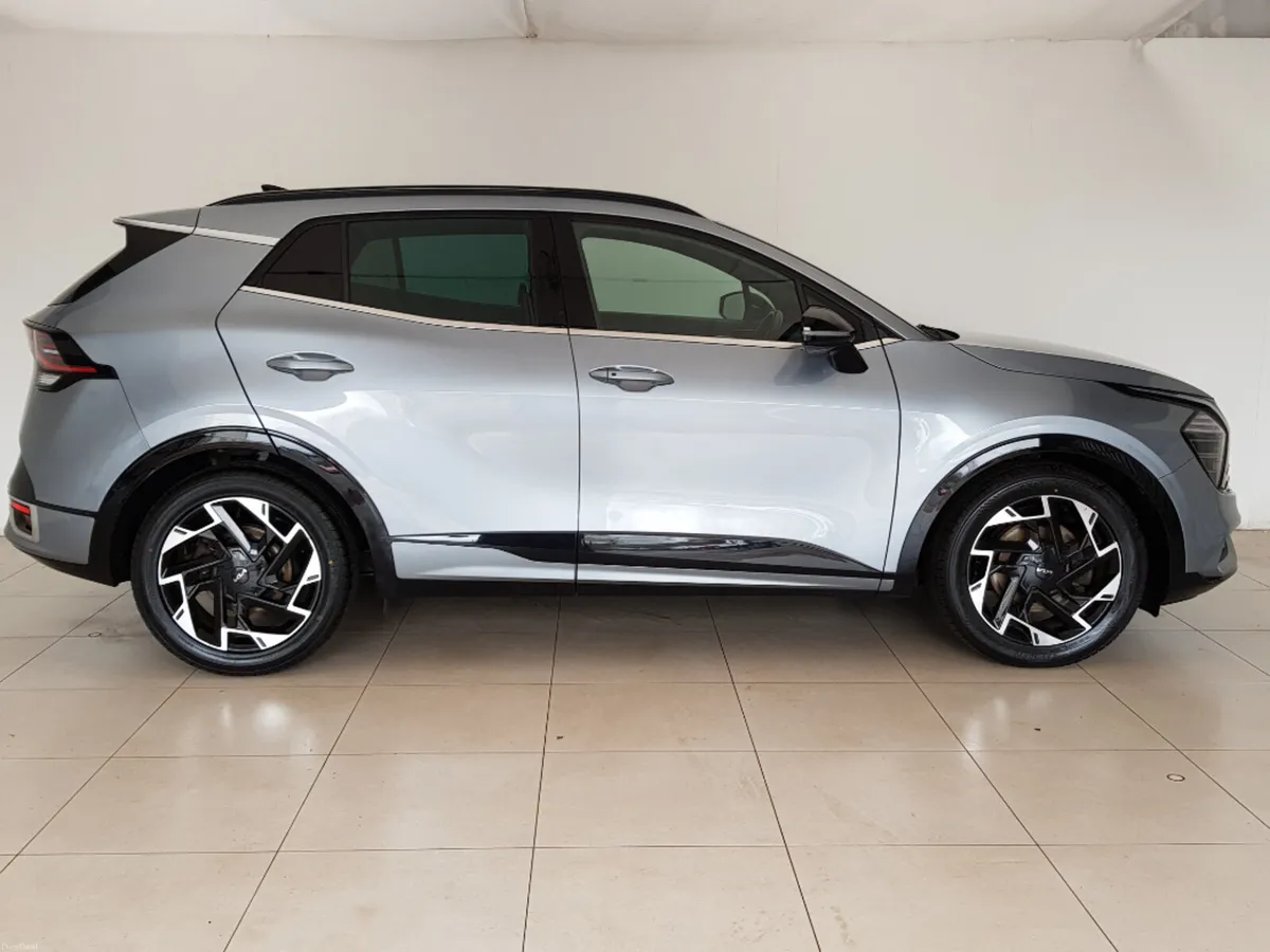 Kia Sportage GT Line 5DR - Image 2
