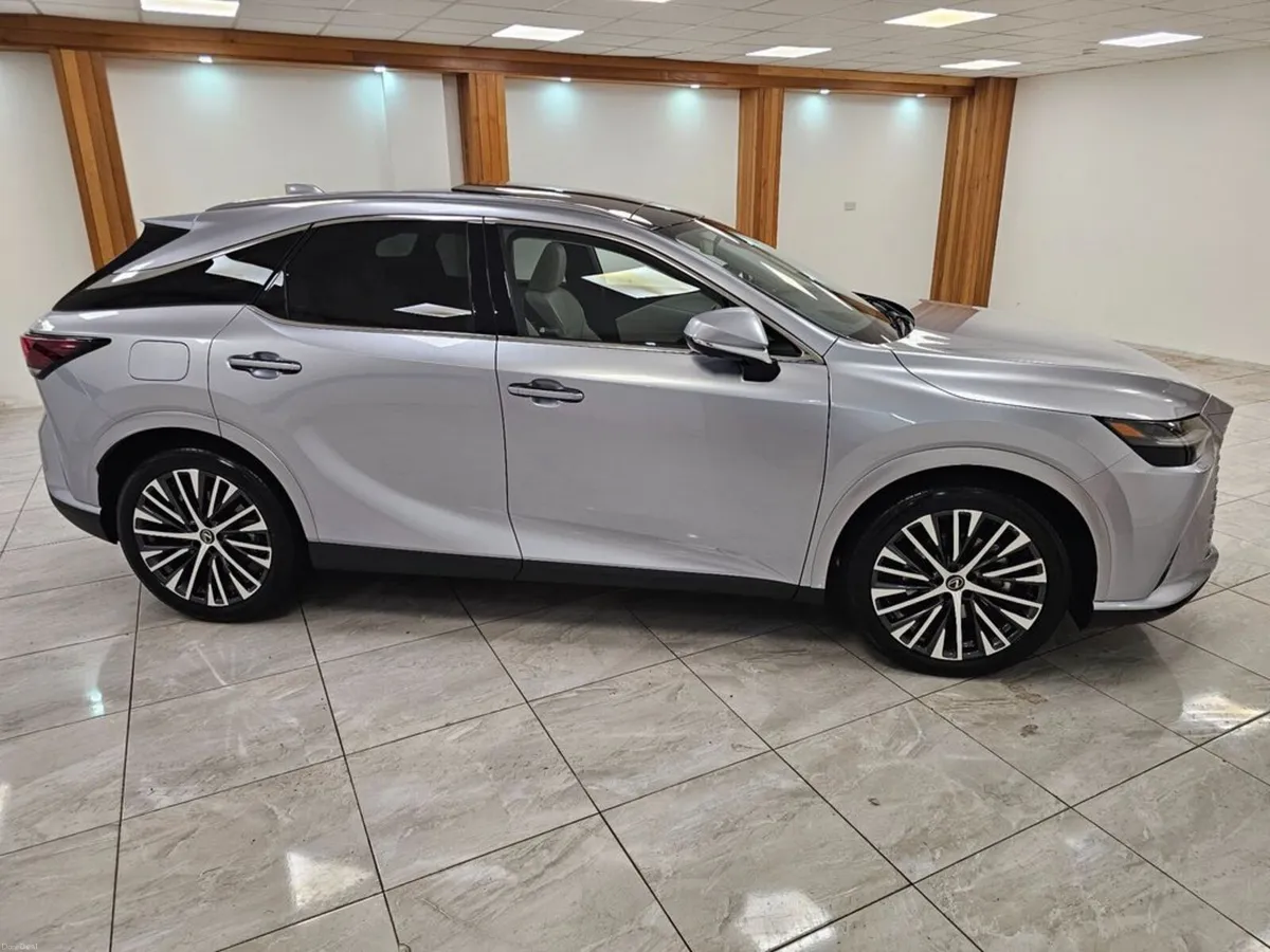 Lexus RX450H+ PAN ROOF !! Premium Plus - Image 6