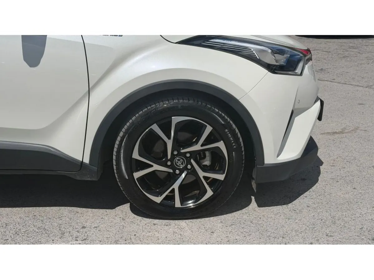 Toyota C-HR G Spec - Image 2