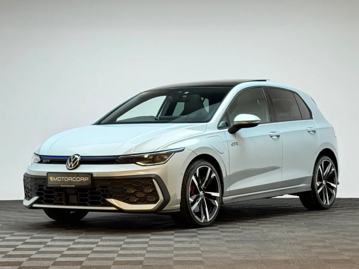 Volkswagen Golf GTE 1.5 PHEV 272HP DSG - Image 3