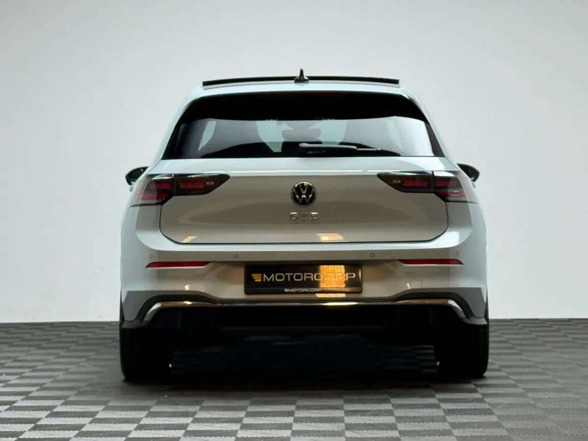 Volkswagen Golf GTE 1.5 PHEV 272HP DSG - Image 6