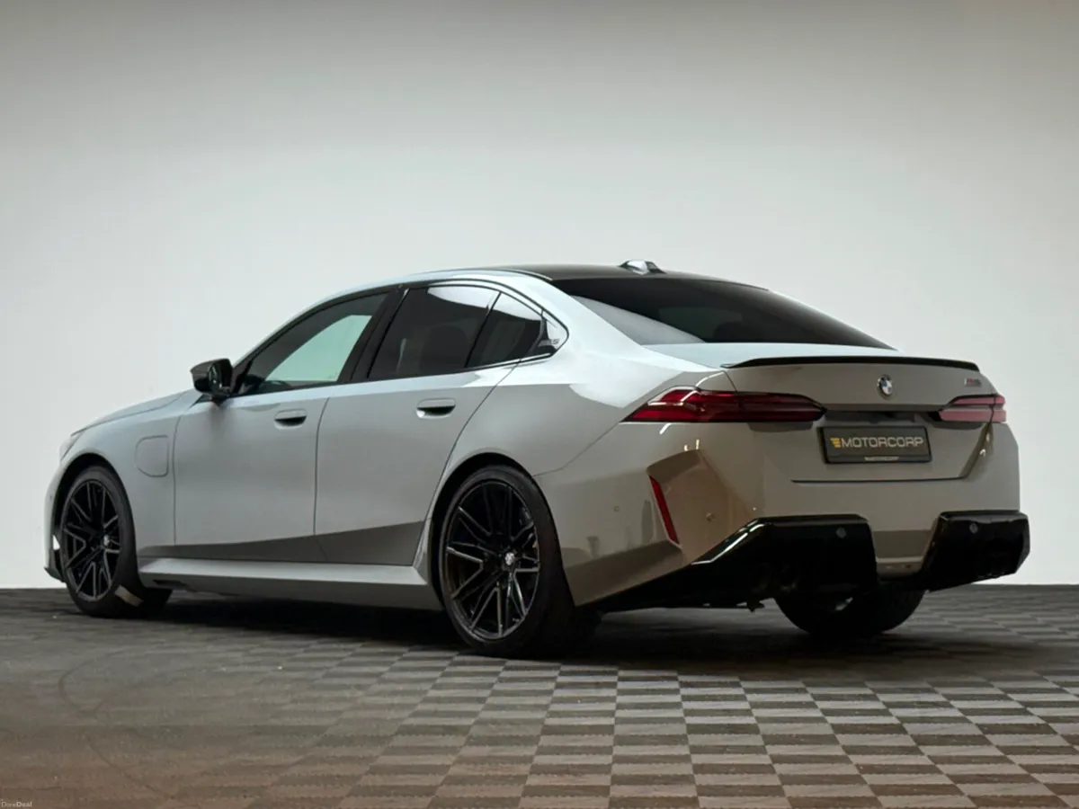 BMW M5 M5 4.4 PHEV 727HP - Image 5