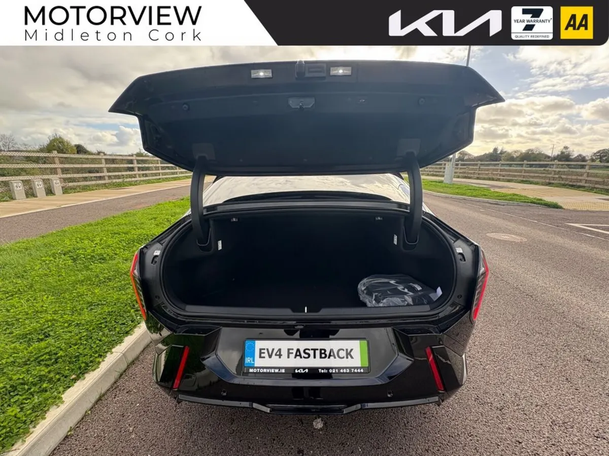 Kia EV4 EV4 FASTBACK GT-LINE, long-range battery o - Image 6