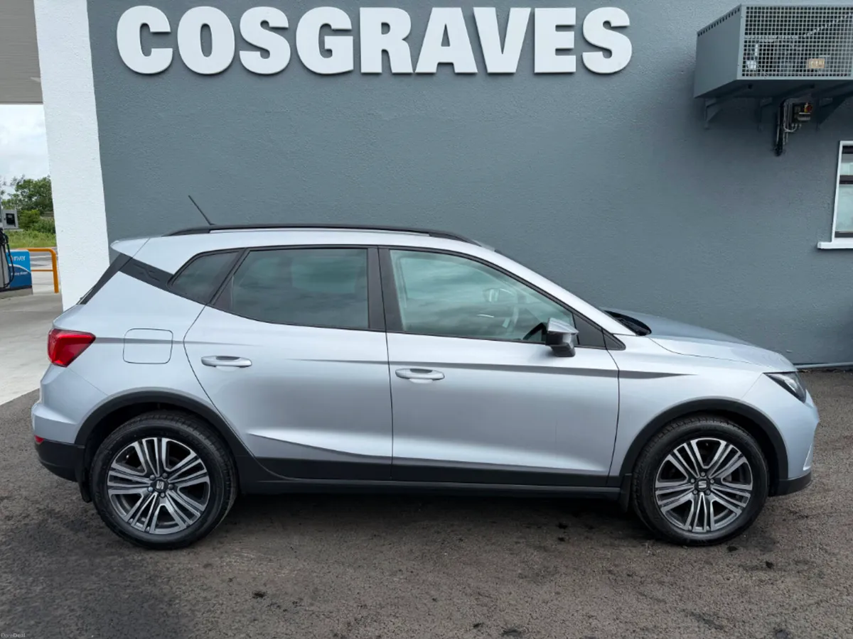 SEAT Arona 1.0tsi 110HP SE Plus * APPLE CAR PLAY / - Image 2