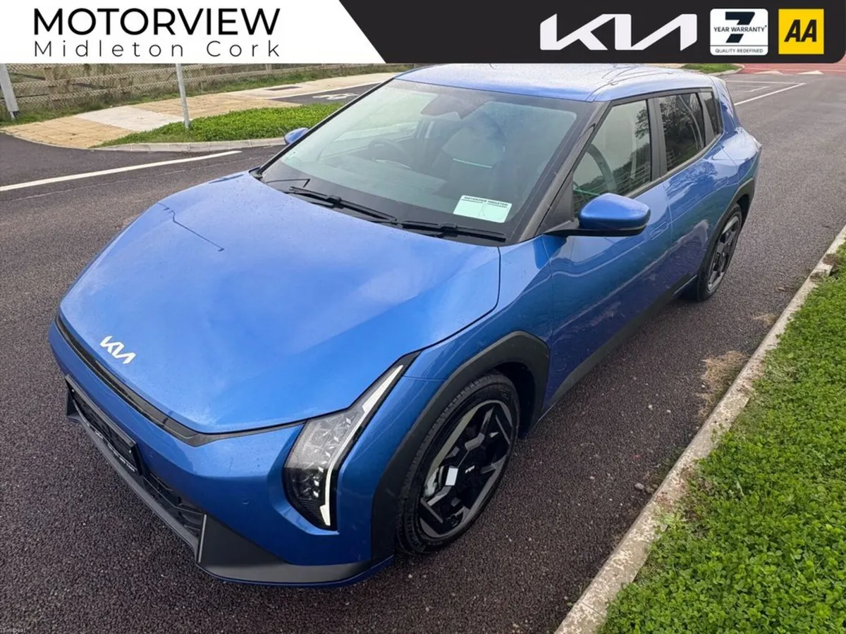 Kia EV4 2026 ev4 k3 hatchback, long-range battery - Image 3
