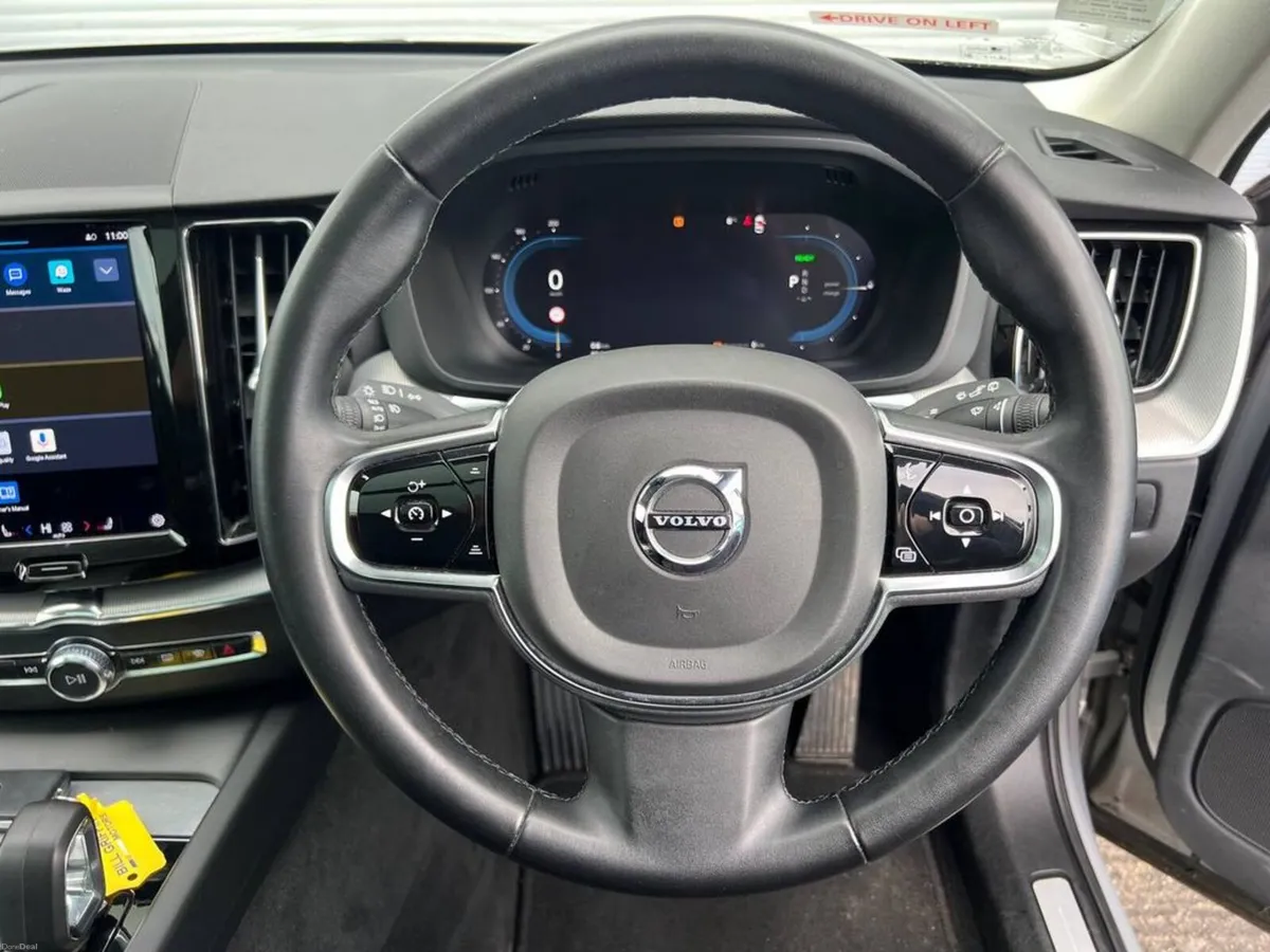 Volvo XC60 T6 PLUS DARK AWD 2.0 HYBRID ** HUGE SPE - Image 6