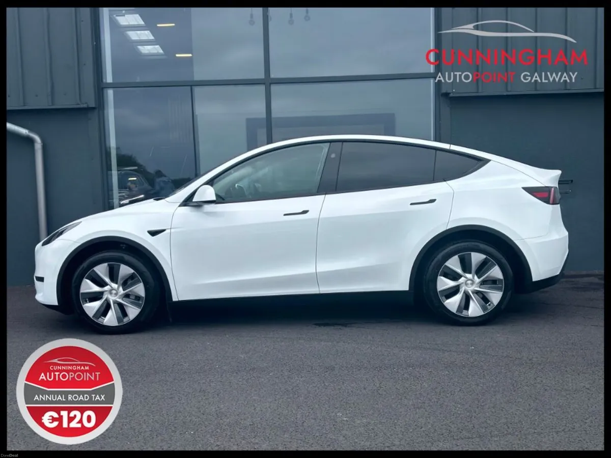 Tesla Model Y Long Range Dual Motor AWD - Image 4