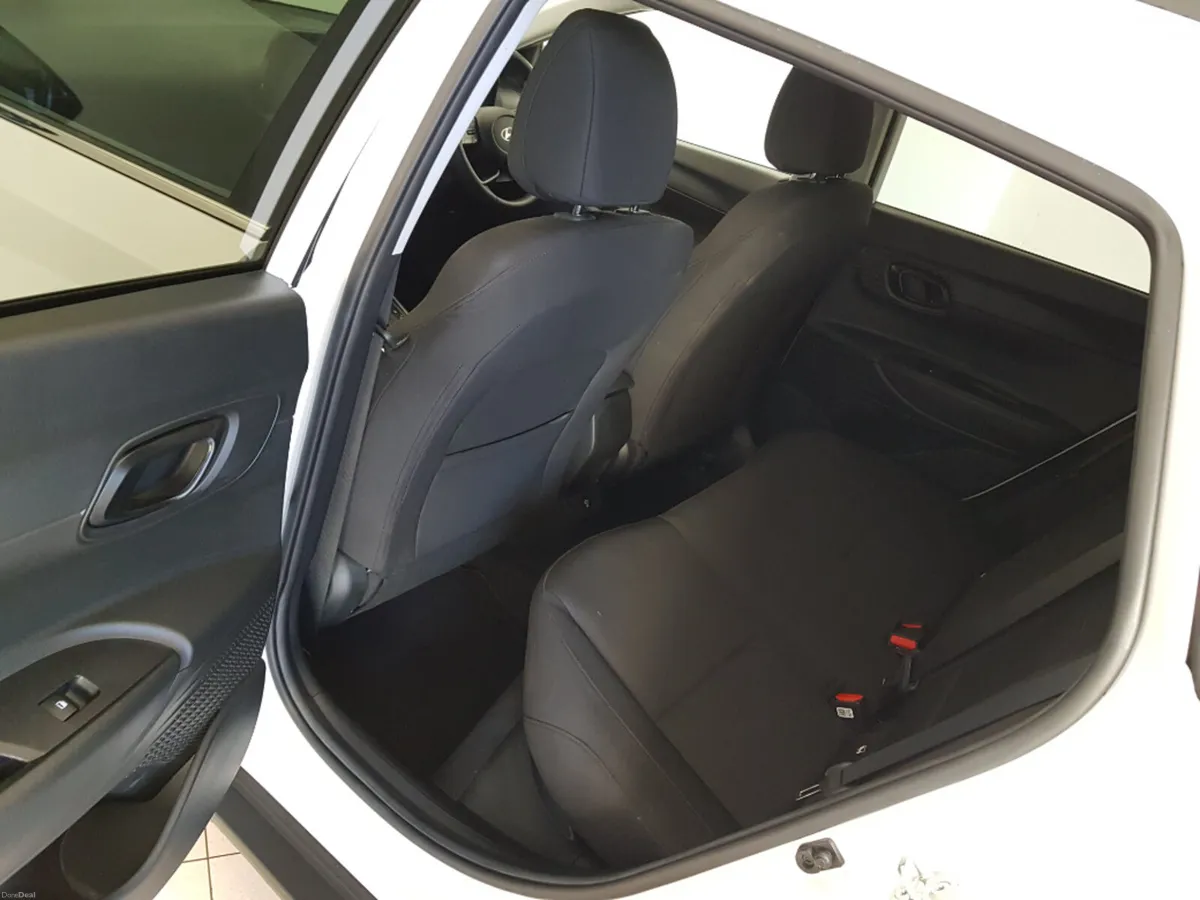 Hyundai Bayon Executive Automatic - Image 5