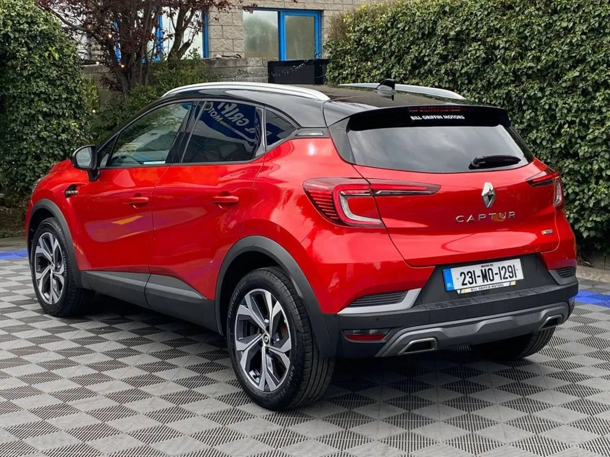 Renault Captur RS-LINE 1.0 TCE ** VERY LOW MILEAGE - Image 5