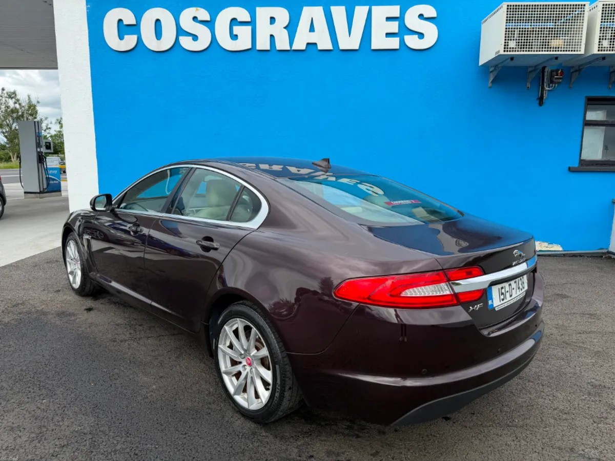 Jaguar XF 2.2 D Premium Luxury 4DR Auto * FULL LEA - Image 4