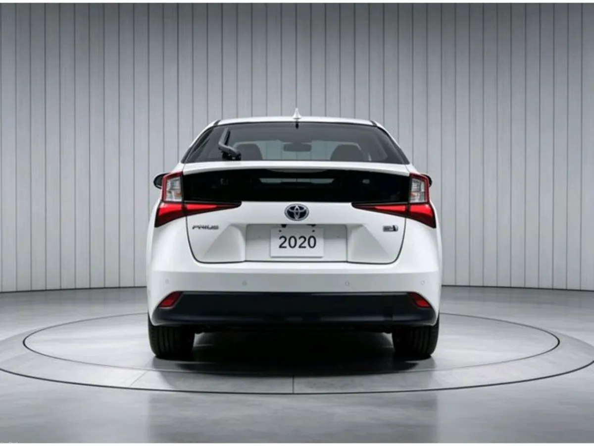 Toyota Prius HYBRID - Image 3