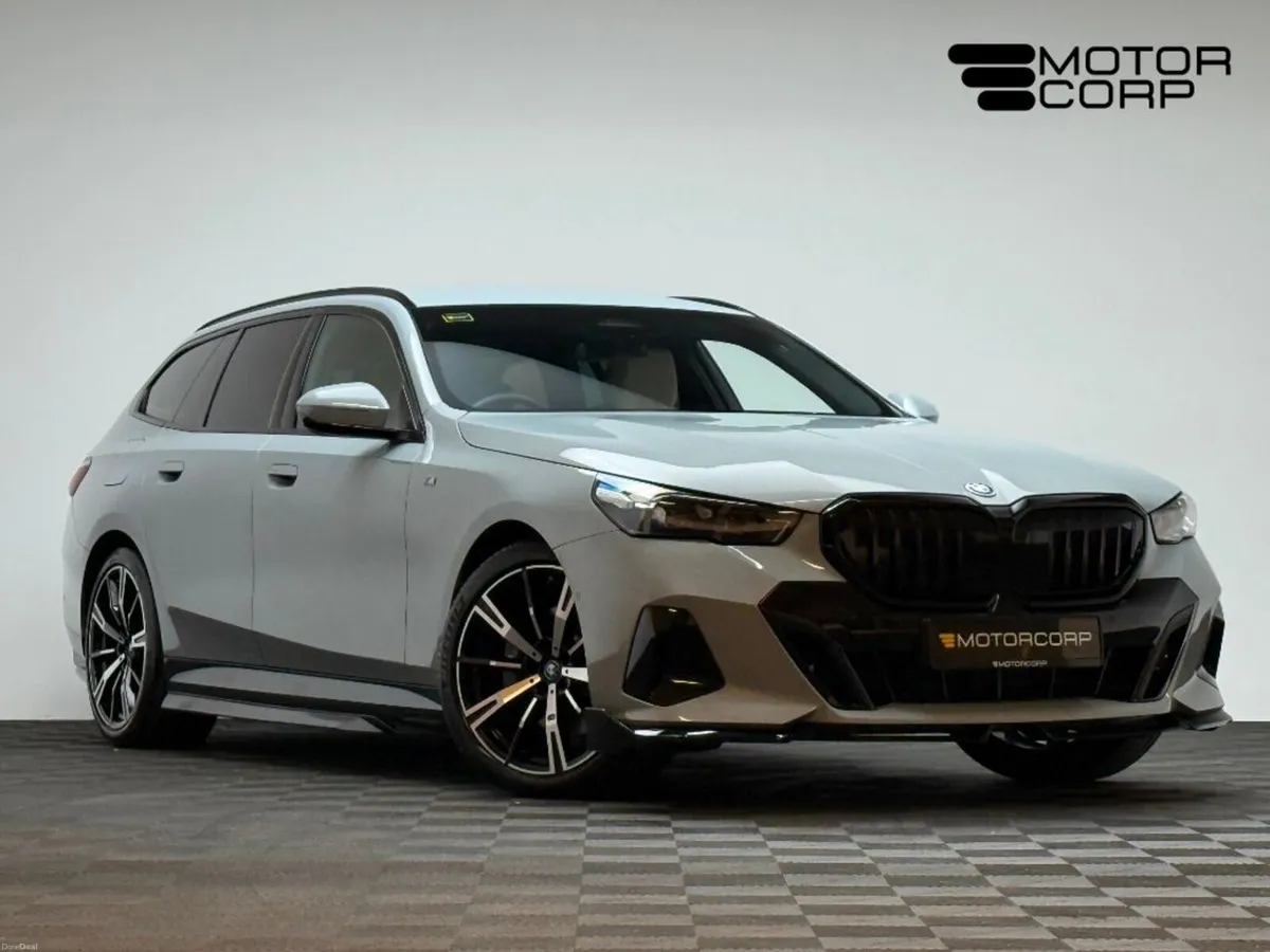BMW 5-Series 530E M SPORT *SMOKE WHITE INTERIOR* - Image 1
