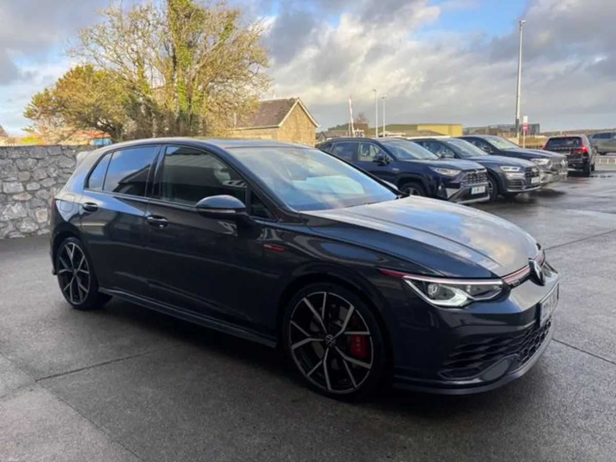 Volkswagen Golf GTI Club 2.0 TSI 300HP 5DR AUT - Image 5