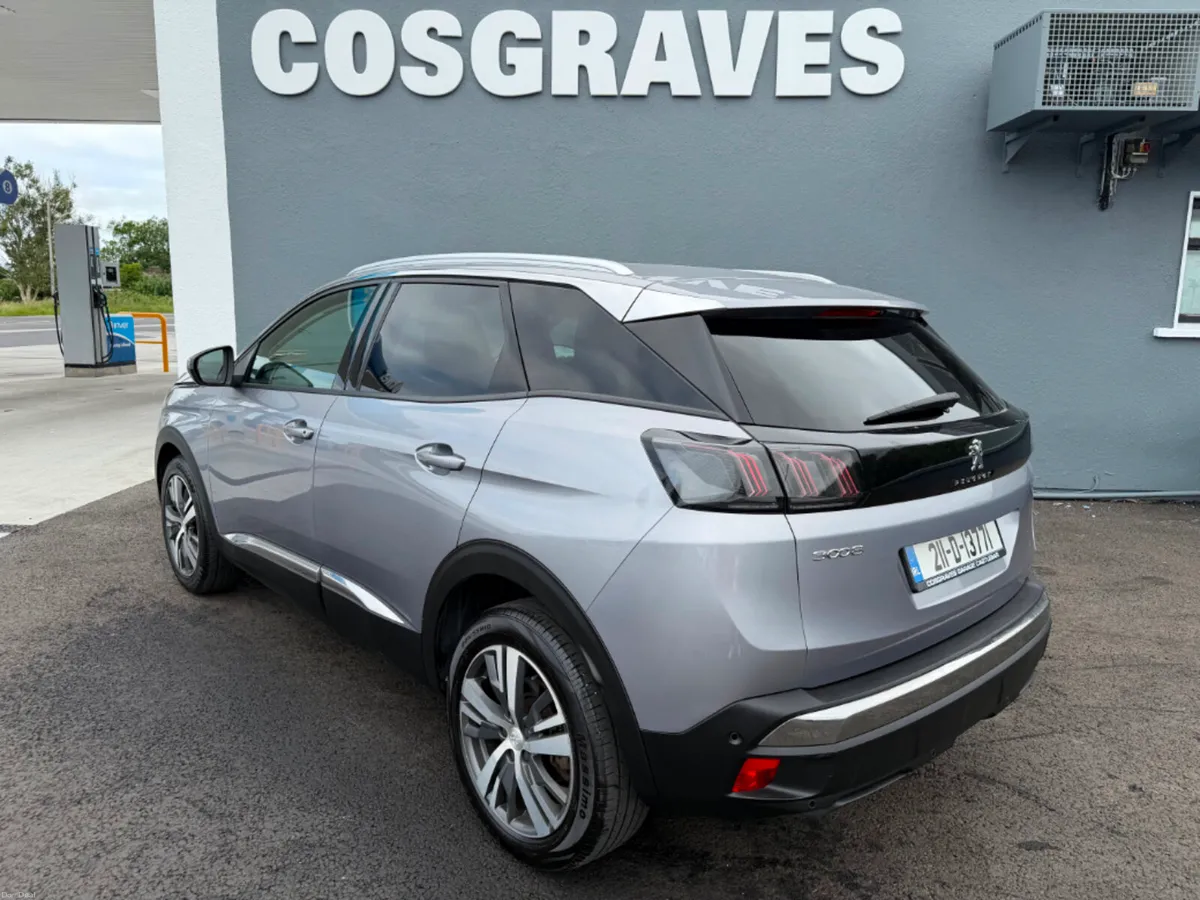 Peugeot 3008 Allure 1.5 Blue HDI 130BHP * REVERSIN - Image 4