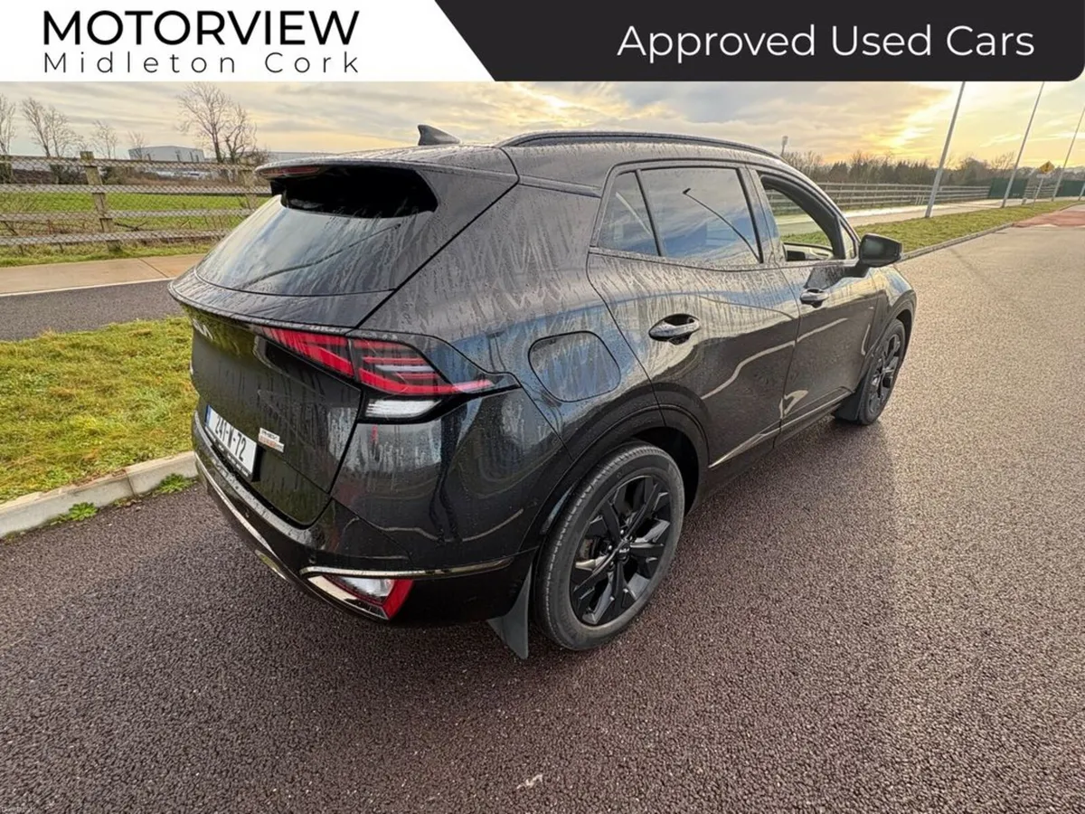 Kia Sportage Phev ANNIVERSARY MODEL **AWD** 5DR ** - Image 5