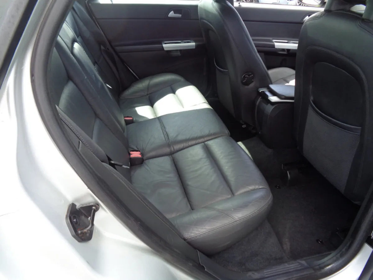 Volvo S40 D2 SE 4DR - Image 6