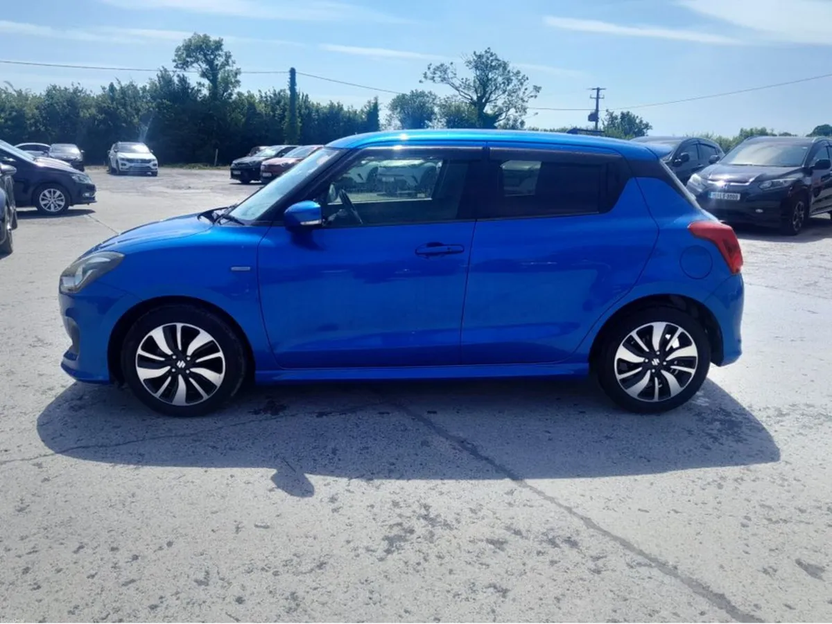 Suzuki Swift HYBRID RS - Image 3