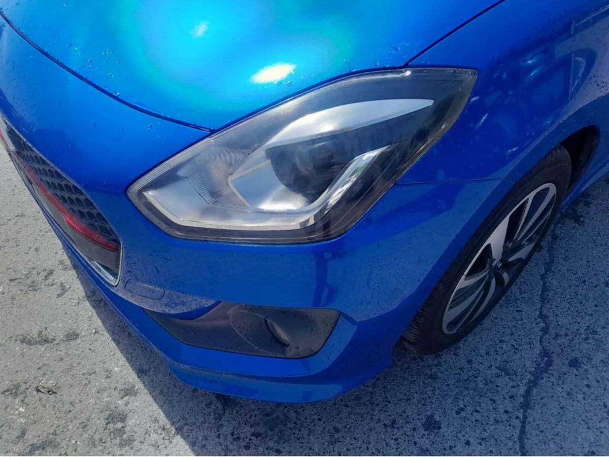 Suzuki Swift HYBRID RS - Image 5